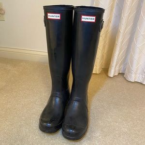 WOMENS SIZE 8 BLACK TALL HUNTER BOOTS